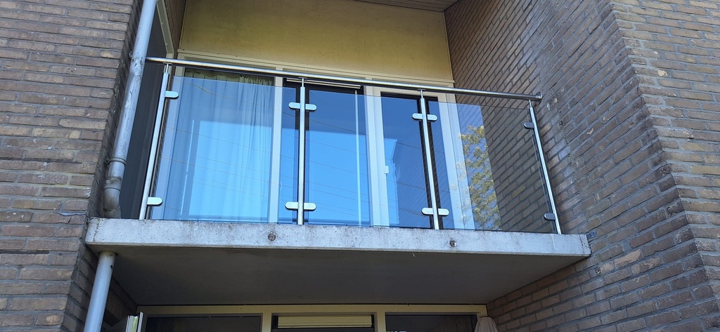 Stainless Steel Post (discontinued product until 30/06/2026 or while stocks last)